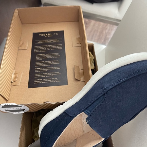 UGG - Picture 7 of 7